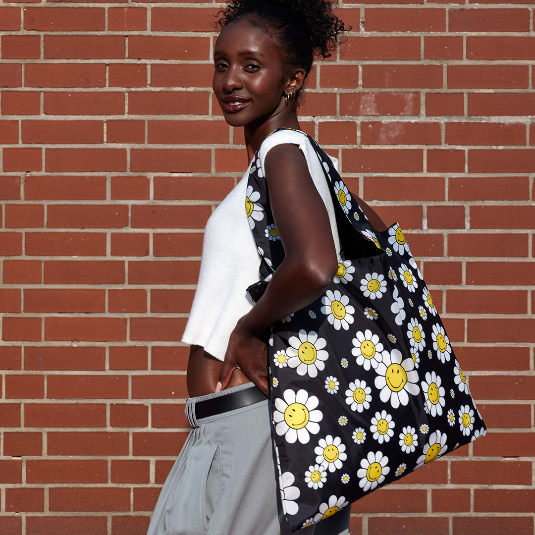 SMILEY Flowers Black Recycled Bag